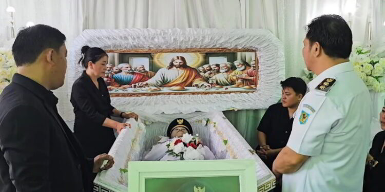 Wabup Dony Lumenta Antarkan Kepergian Camat Dumoga Utara Jufin Komaling