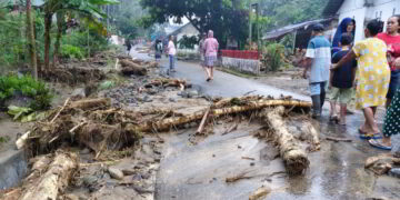 Banjir Terjang Sejumlah Desa di Bolmong. Puluhan KK Warga Dievakuasi
