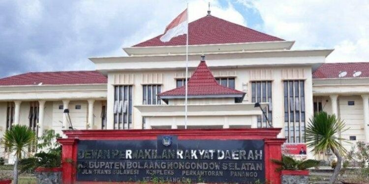 Pasca Insiden Pengrusakan, Warga Desak Tes Urine Massal Anggota DPRD Bolsel