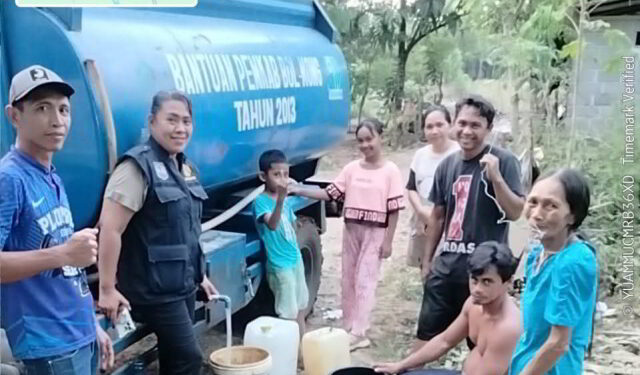 PDAM Bolmong Salurkan Air Bersih ke Desa Terdampak Banjir