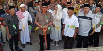 Sekda Abdullah Mokoginta Resmikan Masjid Agung Hajar Aswad
