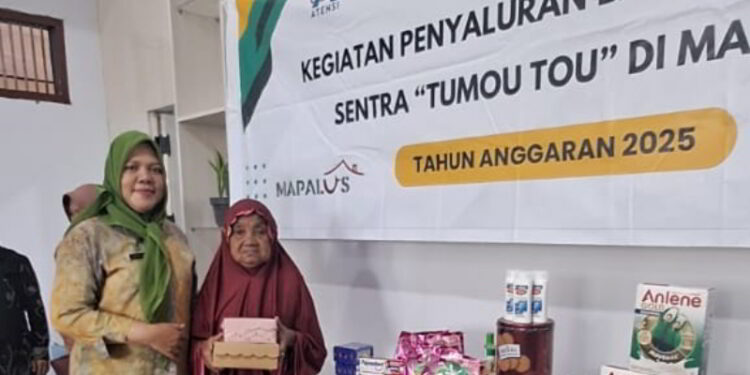 Dinsos Bolmong dan Balai Tumoutou Salurkan Bantuan ATENSI untuk 150 Penerima Manfaat