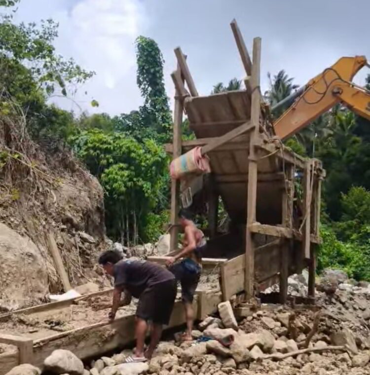 Penambangan Ilegal Mengganas, Sungai Paret Terancam Banjir Besar