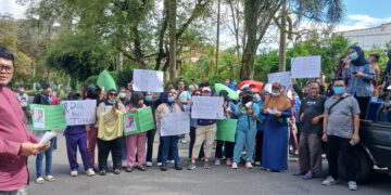 Save Dokter Sitti: Puluhan Tenaga Medis RSIA Datangi DPRD, Suarakan Penolakan Kriminalisasi