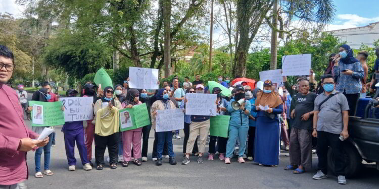 Save Dokter Sitti: Puluhan Tenaga Medis RSIA Datangi DPRD, Suarakan Penolakan Kriminalisasi