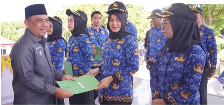 Serahkan SK P3K Paroh Waktu, Bupati Yusra: Semangat Baru untuk Melayani Masyarakat