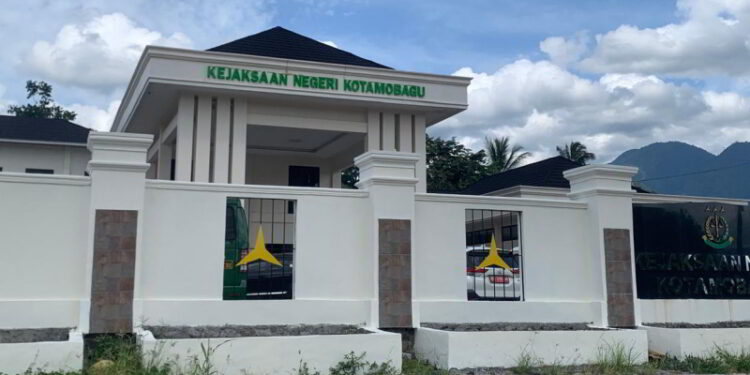 Ketua Bawaslu Kotamobagu Diperiksa Pidsus Kejari